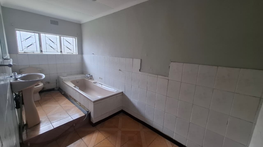 2 Bedroom Property for Sale in Old Location Free State